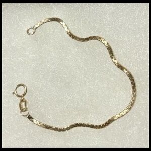 14k gold child’s bracelet or necklace extender